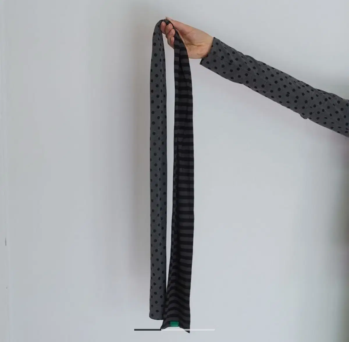 노컨텐츠 Multi pattern scarf 멀티 패턴 스카프 차콜